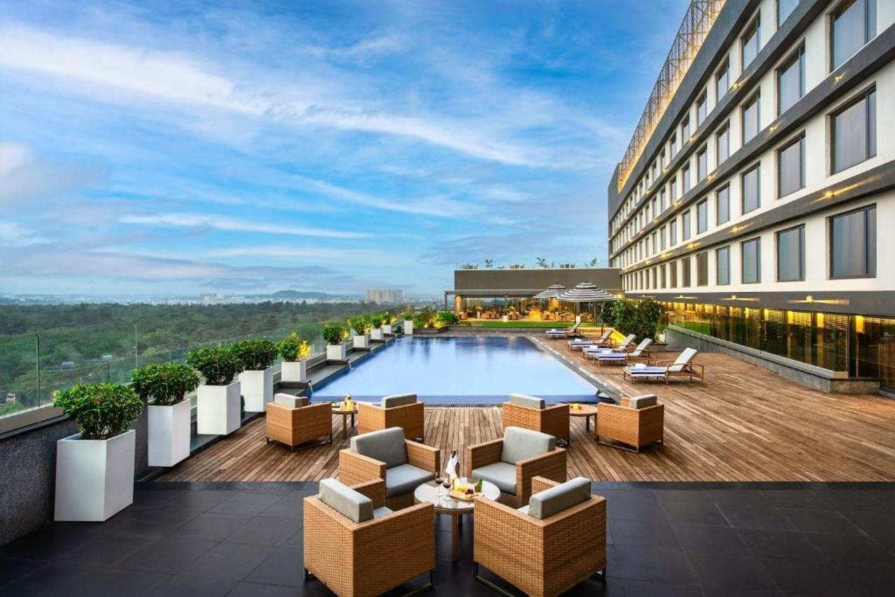 Vivanta Bhubaneswar Dn Square エクステリア 写真