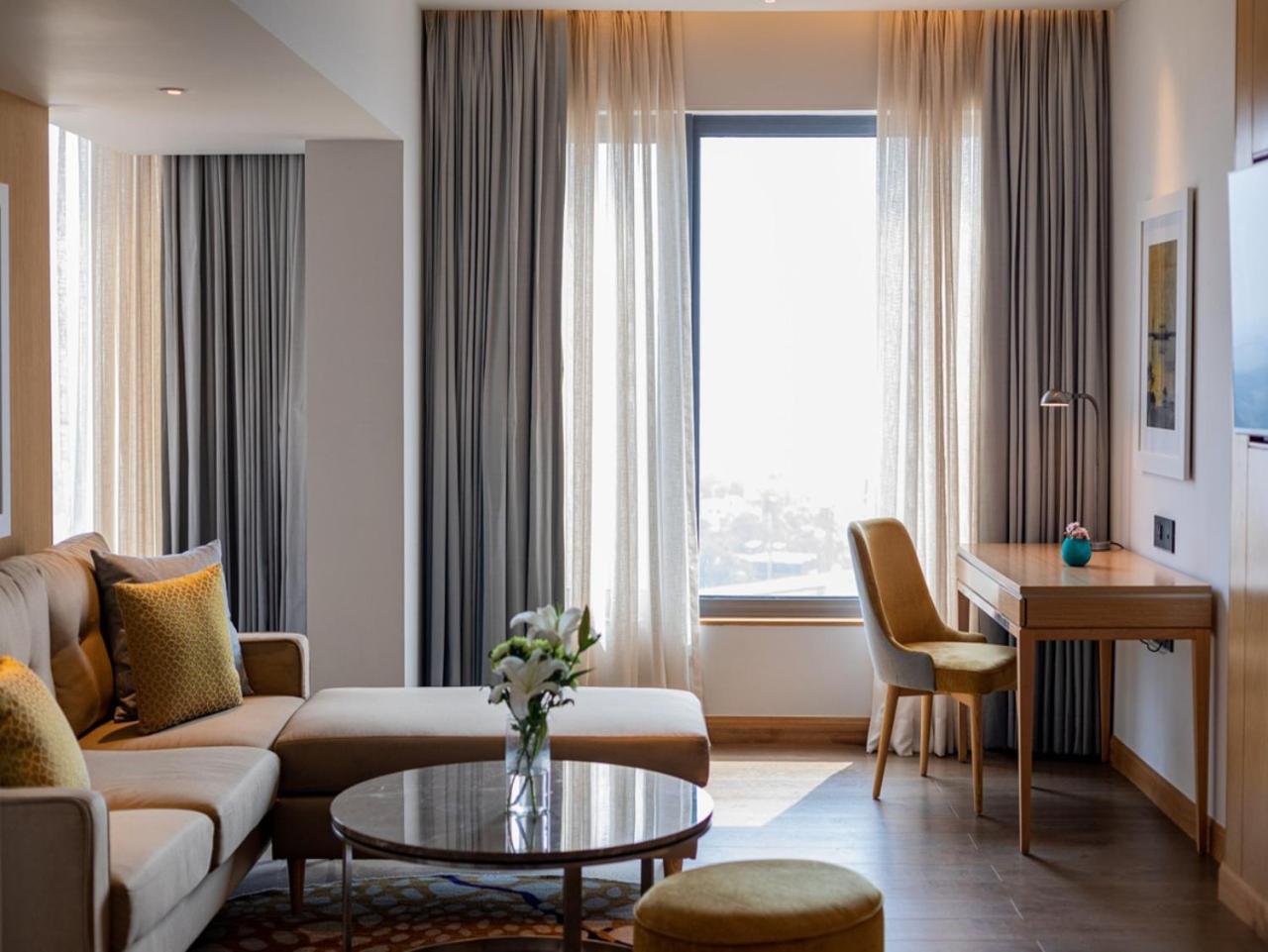 Vivanta Bhubaneswar Dn Square エクステリア 写真