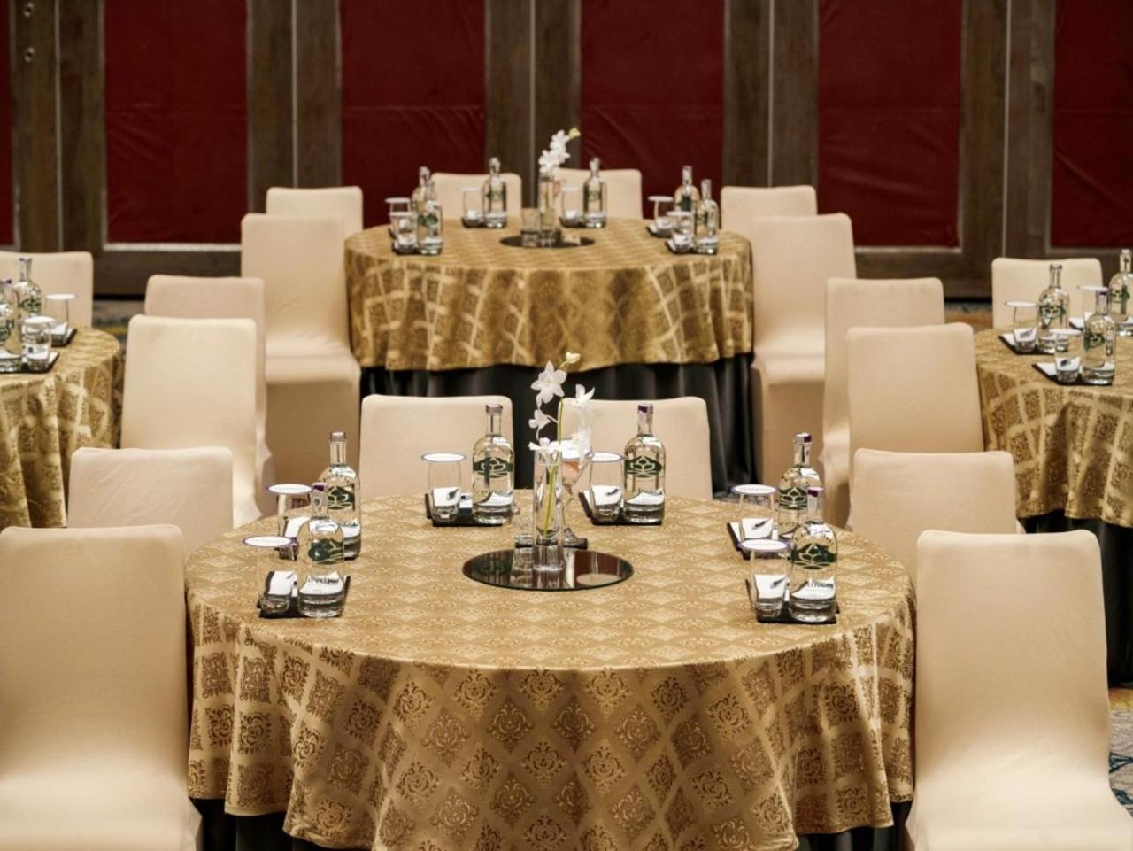 Vivanta Bhubaneswar Dn Square エクステリア 写真